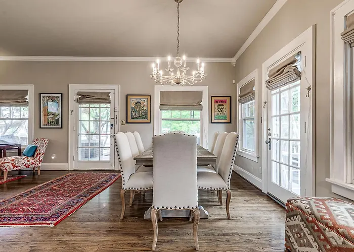 Сasa de vacaciones Stylish 4br In Tulsa