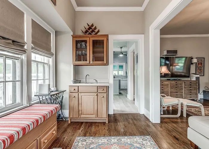 Сasa de vacaciones Stylish 4br In *