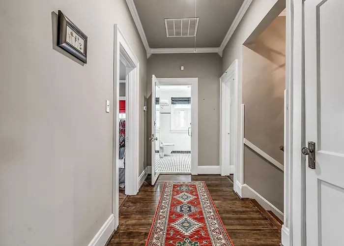 Сasa de vacaciones Stylish 4br In *