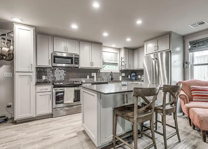 Stylish 4br In