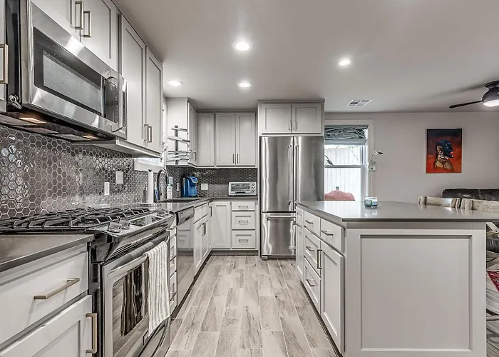Сasa de vacaciones Stylish 4br In Tulsa